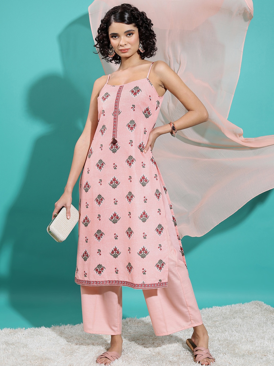 

KETCH Ethnic Motifs Printed Regular Kurta With Palazzos & Dupatta, Peach