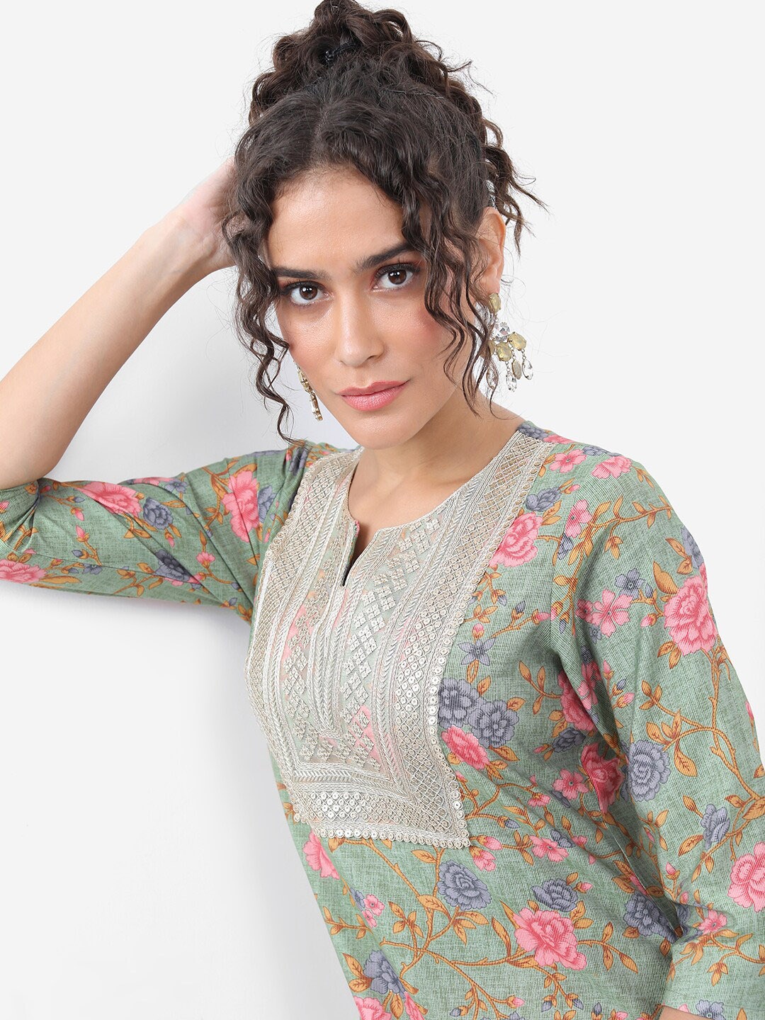 KETCH Floral Printed Round Neck Sequinned Kurta, Green
