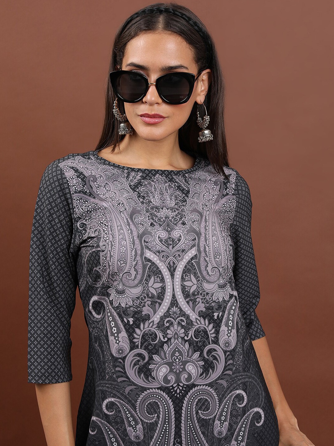 

KETCH Ethnic Motifs Printed Boat Neck Straight Kurta, Black