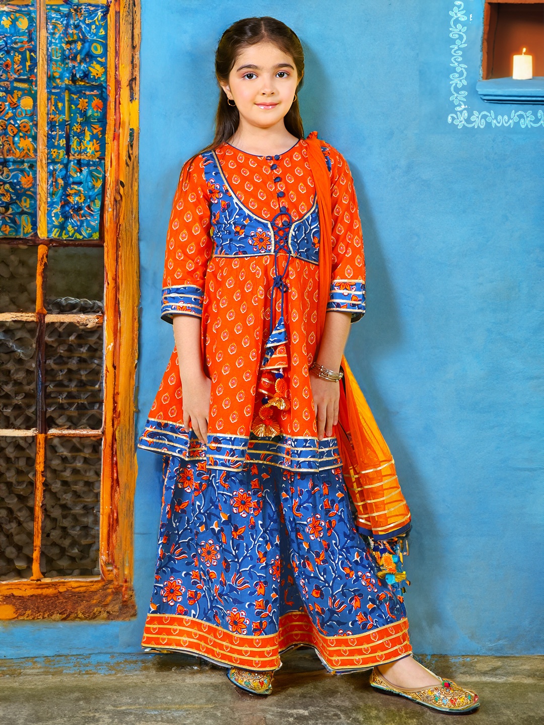 

Naughty Ninos Girls Ethnic Motifs Printed Anarkali Kurta with Sharara & With Dupatta, Orange