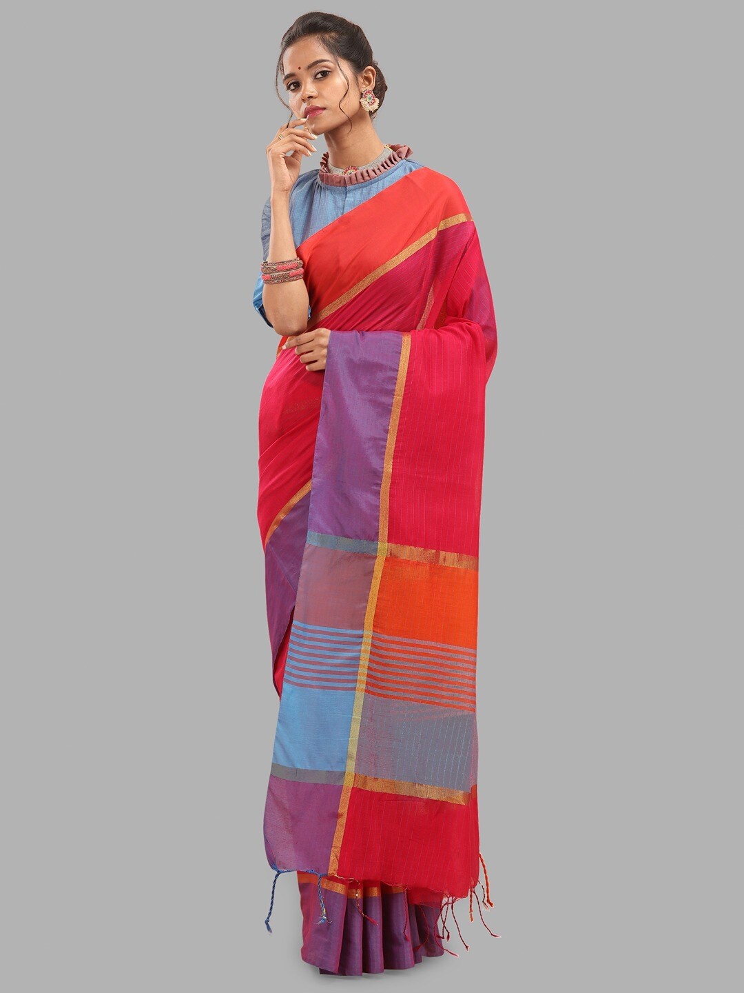 

INsthah Colourblocked Zari Silk Cotton Maheshwari Saree, Pink