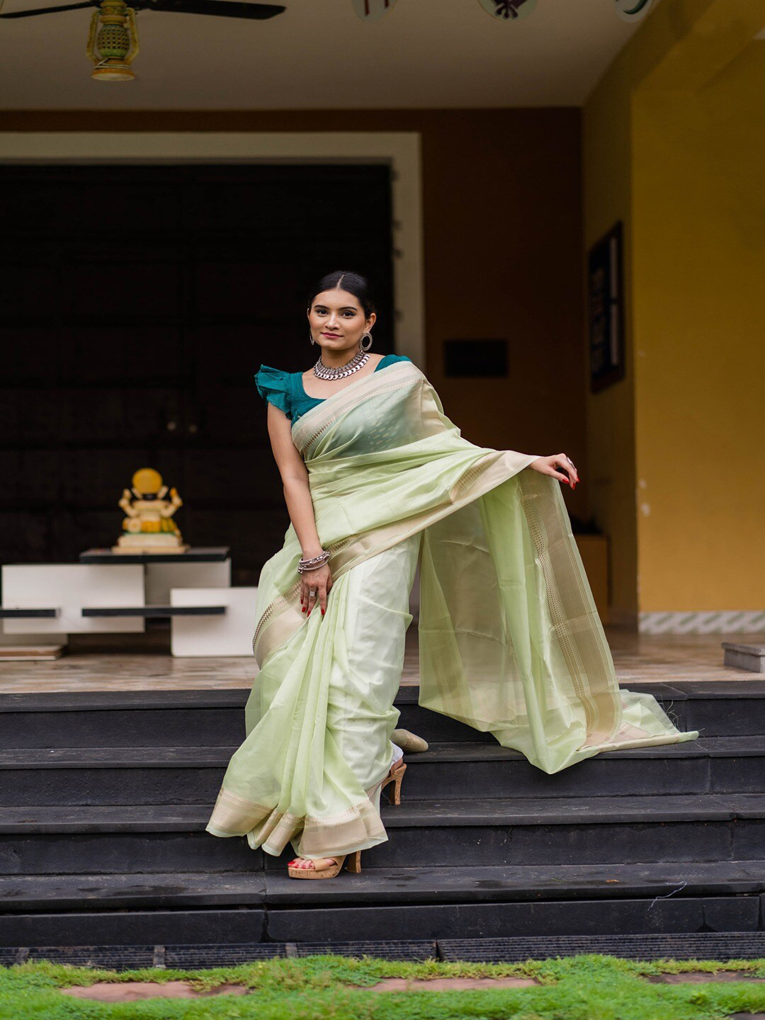 

INsthah Zari Organza Saree, Green