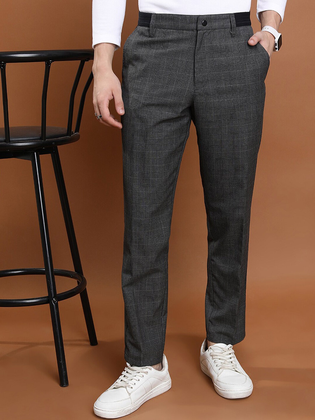 

HIGHLANDER Men Checked Regular Trouser, Grey
