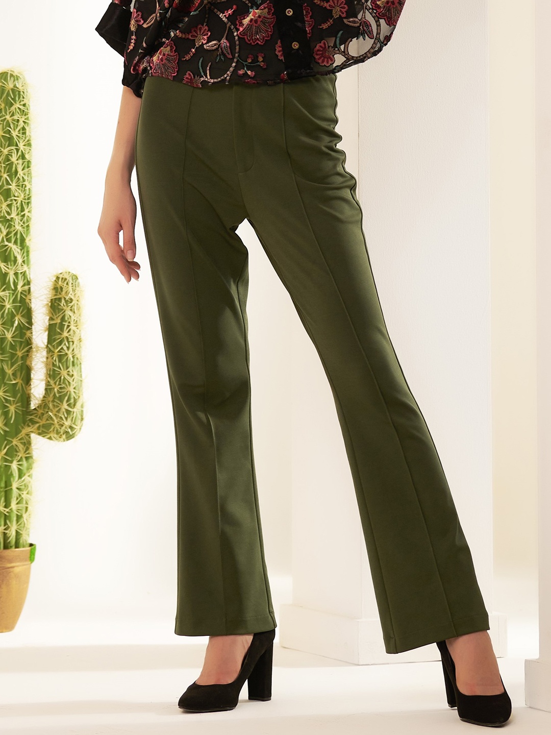 

Taurus Women Mid Rise Bootcut Trousers, Olive