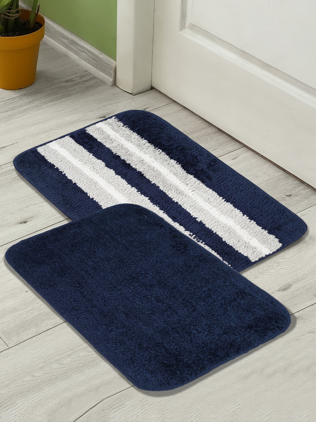 

HOMETALES Blue & Beige 2 Pieces Striped Microfiber 300 GSM Anti-Skid Bath Rugs, Navy blue