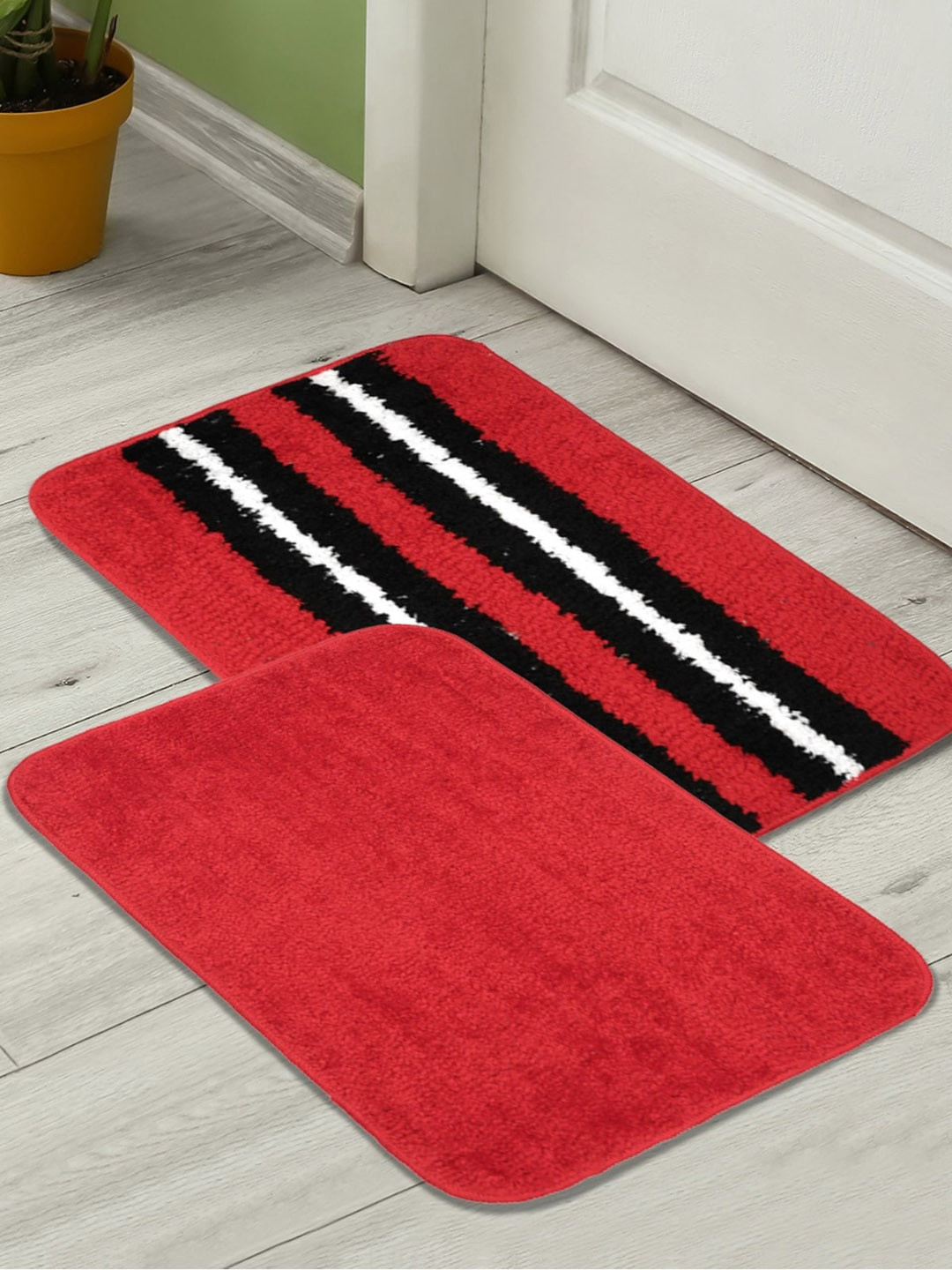 

HOMETALES Red & Black 2 Pieces Striped 300 GSM Anti-Skid Bath Rugs