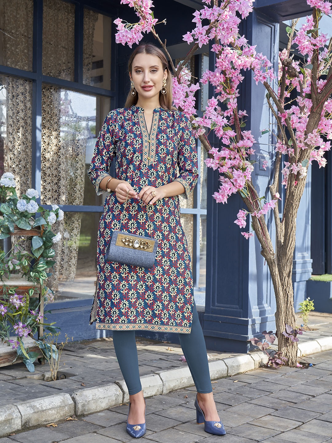

Anouk Ethnic Motifs Printed Mandarin Collar Indigo Straight Kurta, Blue
