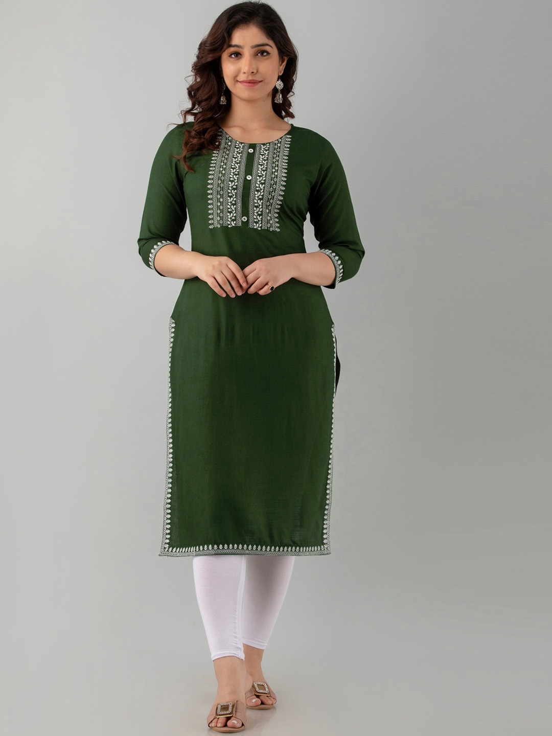 

Charu Ethnic Motifs Yoke Design Thread Work Straight Kurta, Green