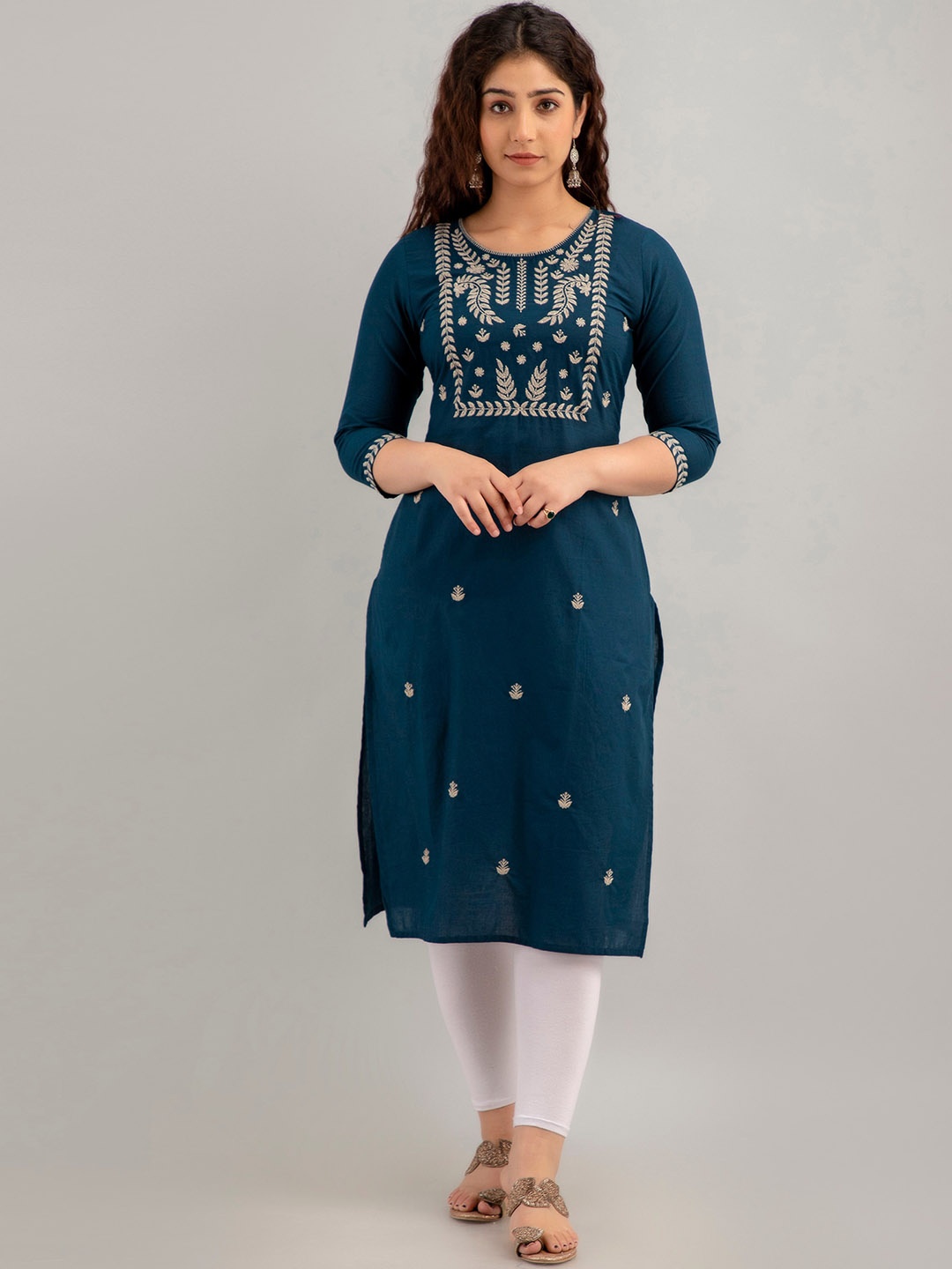 

Charu Ethnic Motifs Embroidered Cotton Straight Kurta, Teal