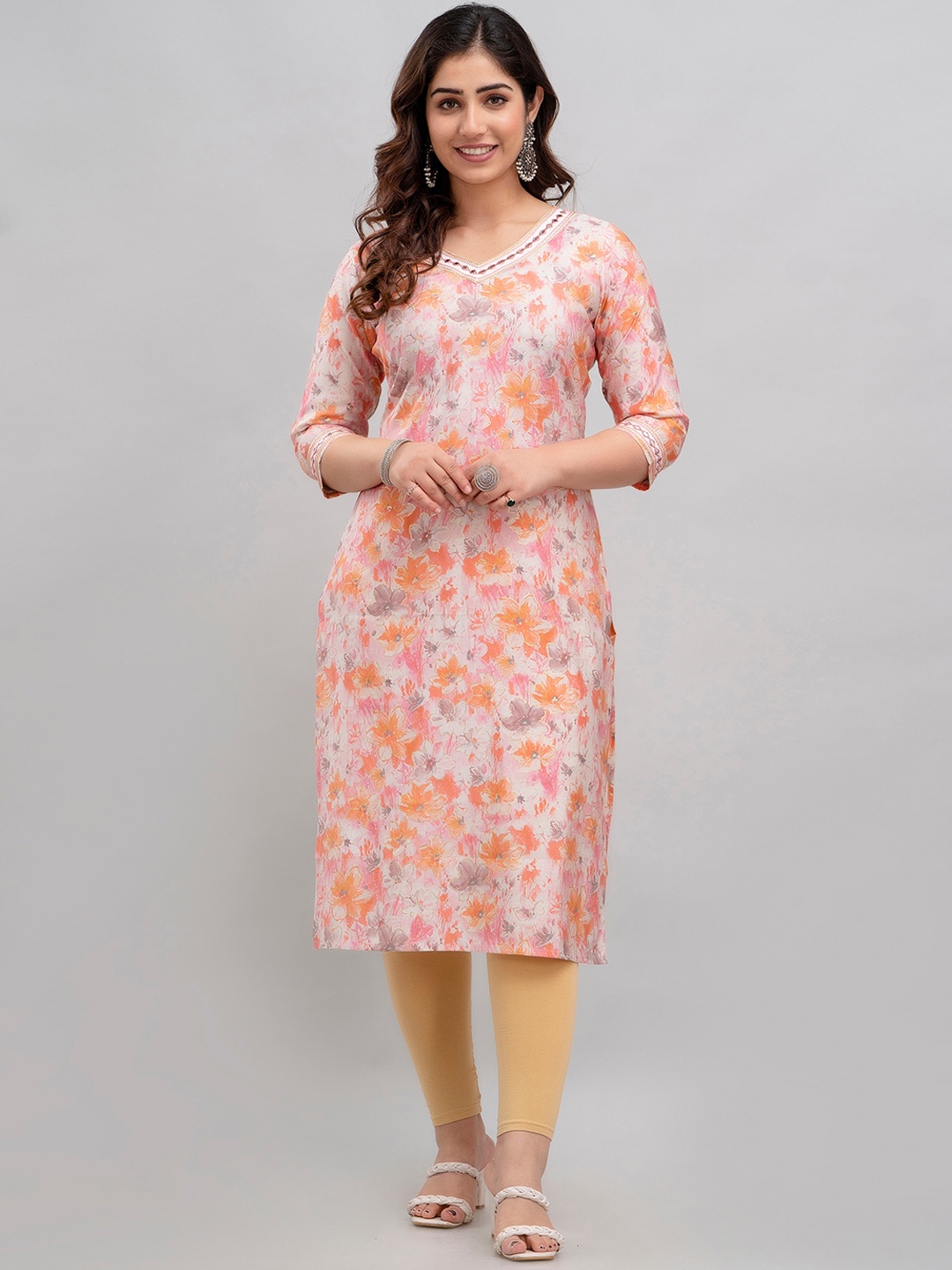 

Charu Floral Printed V-Neck Straight Mirror Work Modal Kurta, Orange