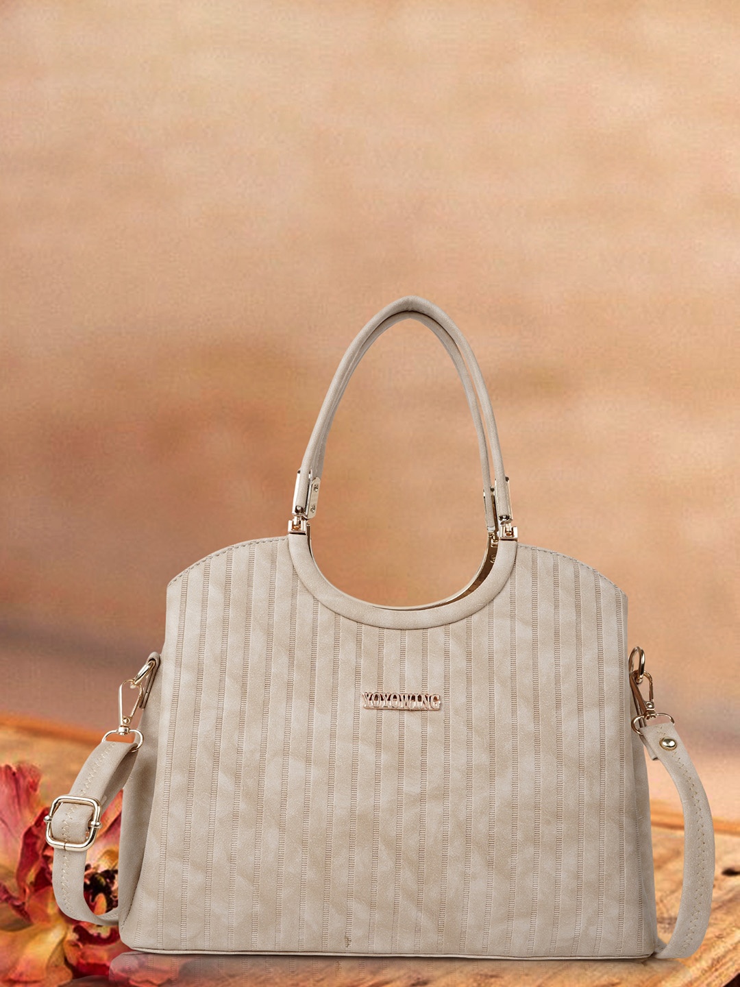 

YOYOWING Quilted Structured Handheld Bag, Cream