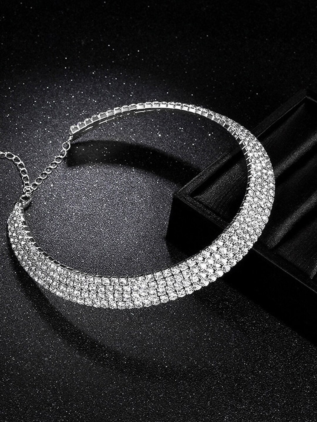 

DressBerry Silver-Plated Necklace