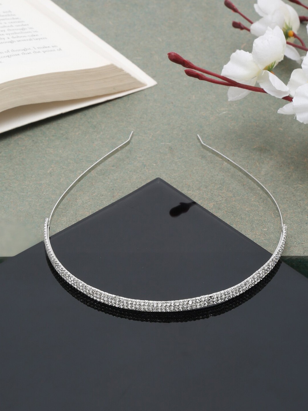 

DressBerry Silver-Toned & White Metal Beaded Hairband