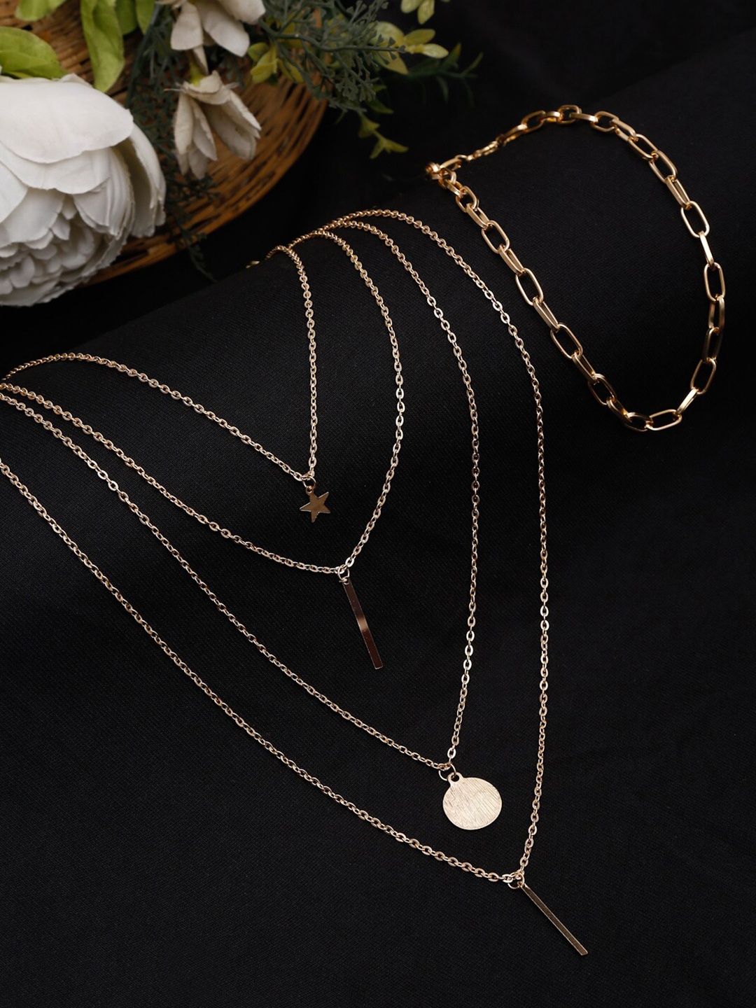 

DressBerry Gold-Plated Layer Chain
