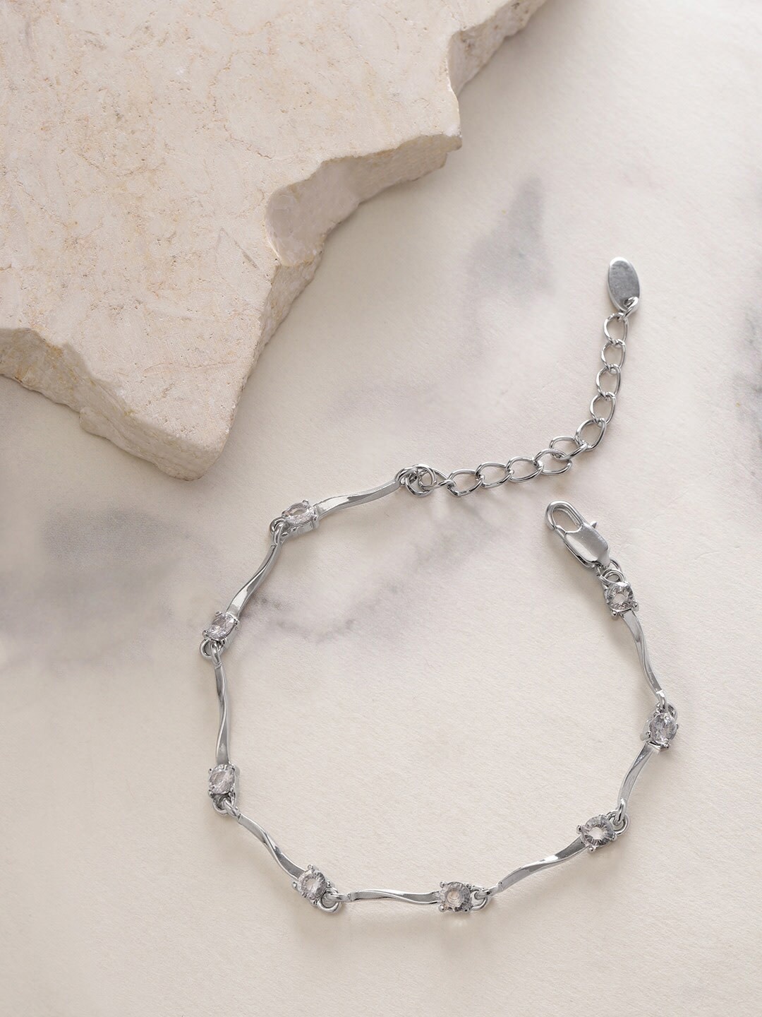 

DressBerry Silver-Plated Link Bracelet