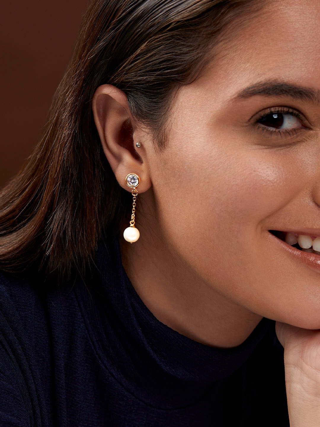 

MINUTIAE Gold-Plated Pearls Drop Earrings