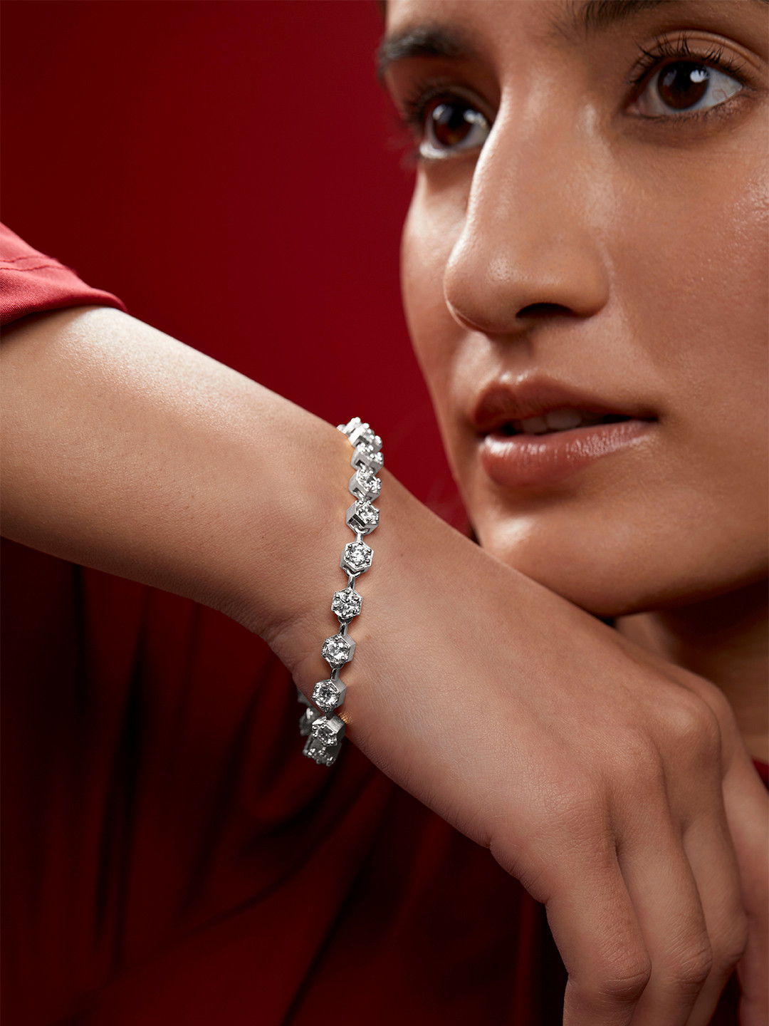 

MINUTIAE Silver-Plated Crystals Link Bracelet