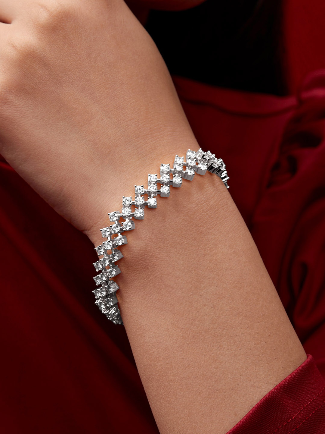 

MINUTIAE Silver-Plated Crystals Link Bracelet