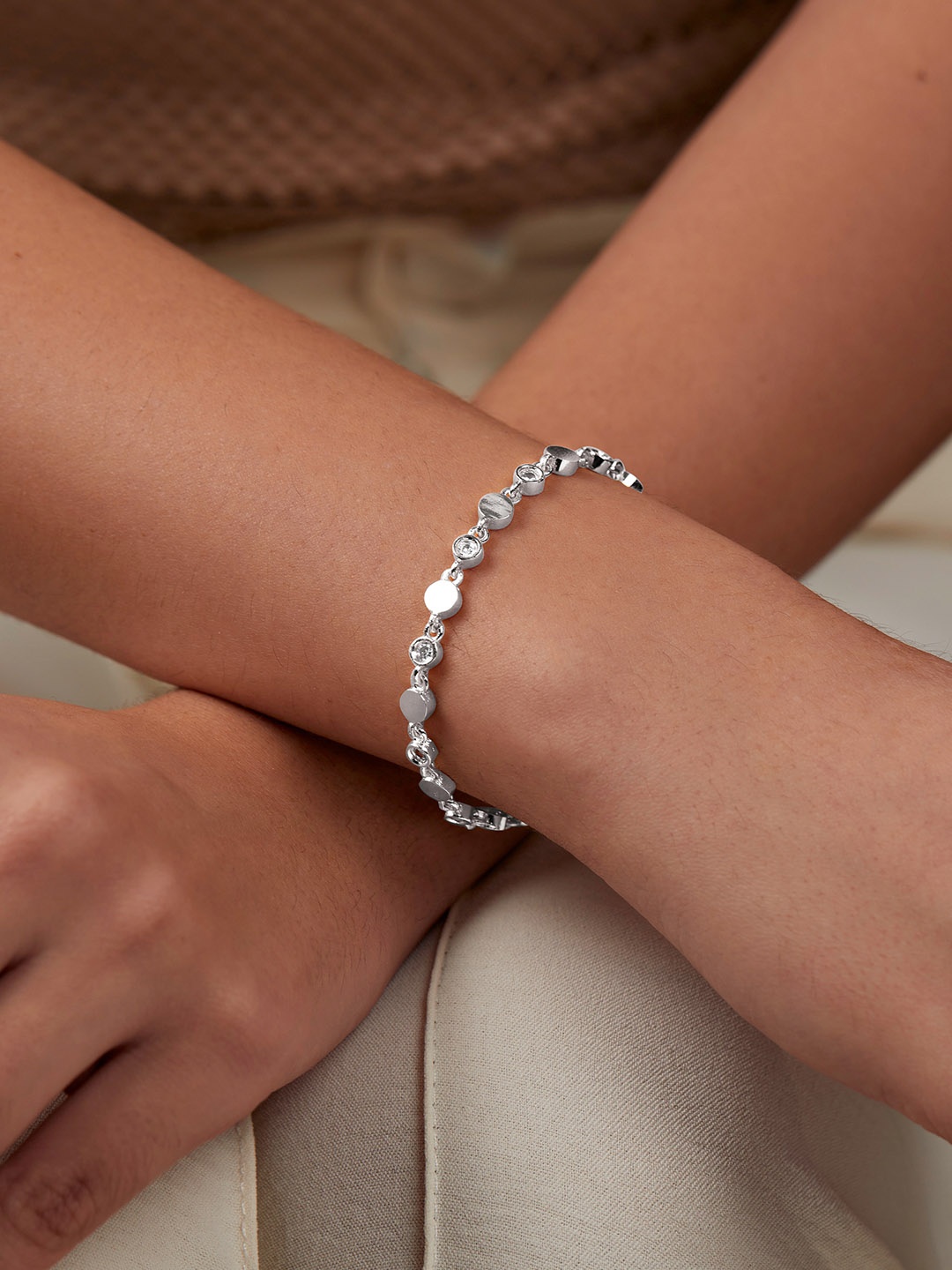

MINUTIAE Silver-Plated Crystals Link Bracelet