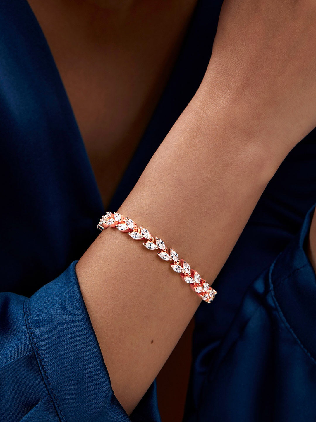 

MINUTIAE Rose Gold-Plated Crystals Link Bracelet
