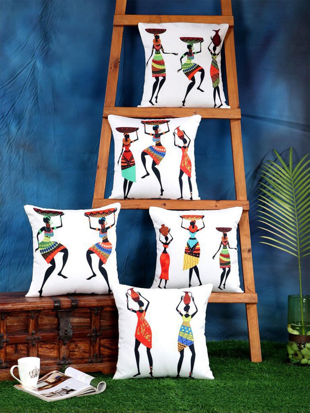 

HOMETALES White & Red 5 Pieces Ethnic Motifs Square Cushion Covers