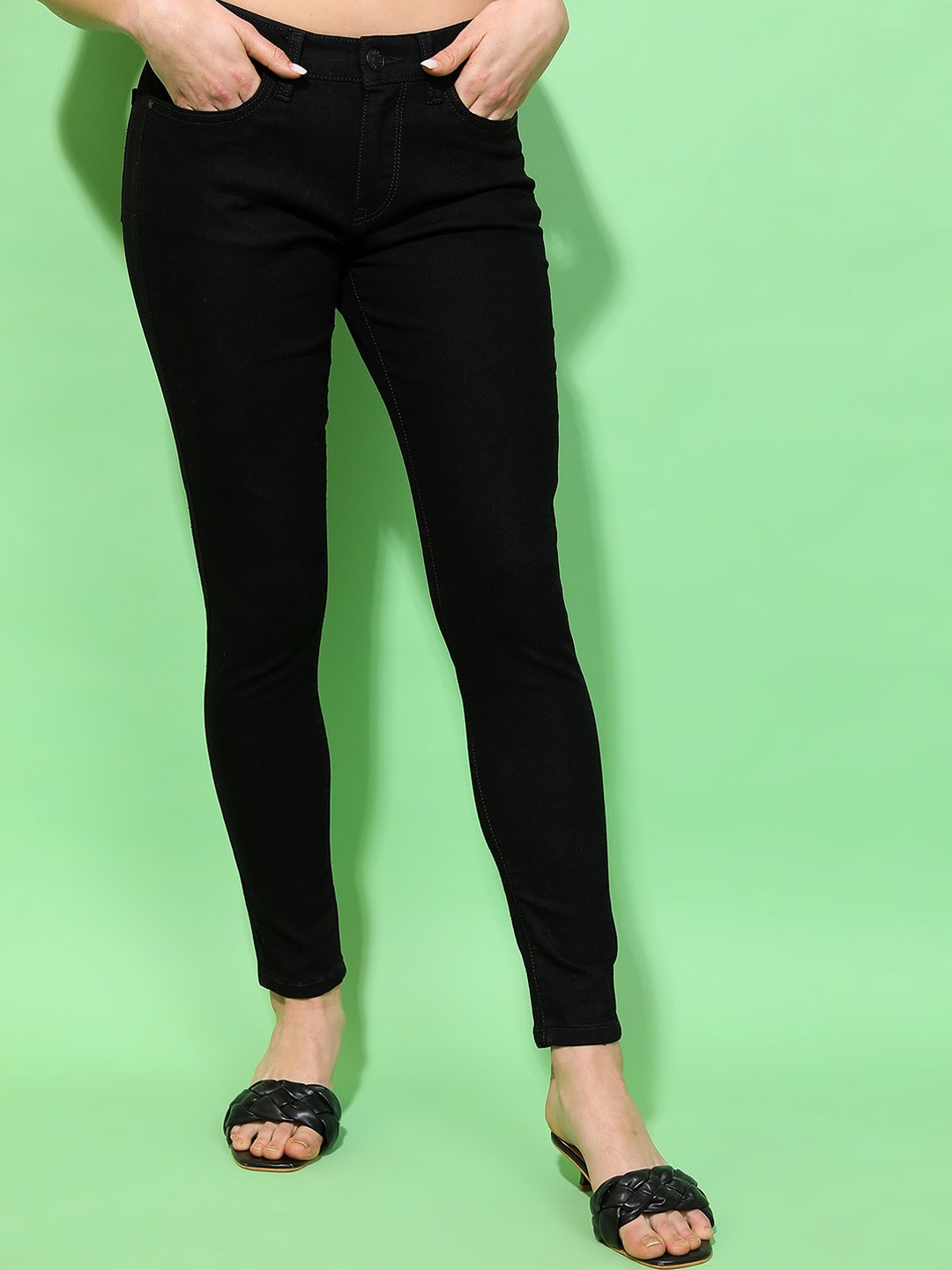 

Tokyo Talkies Women Black Skinny Fit Stretchable Jeans