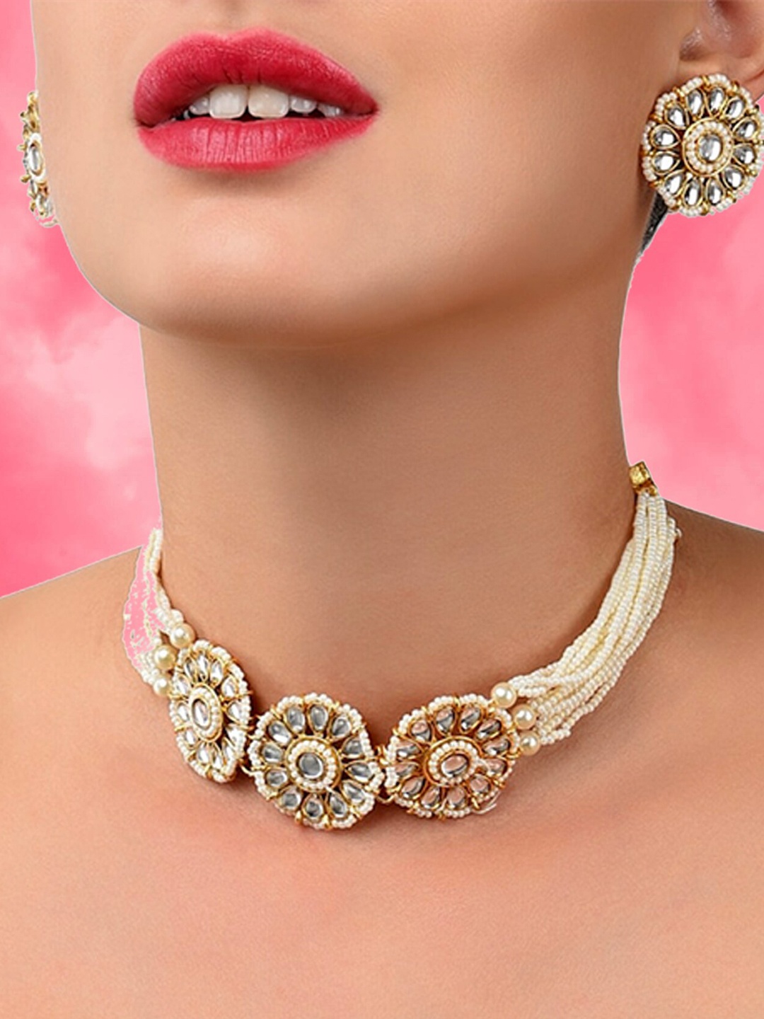 

Anouk Gold-Plated & White Kundan Studded Jewellery Set