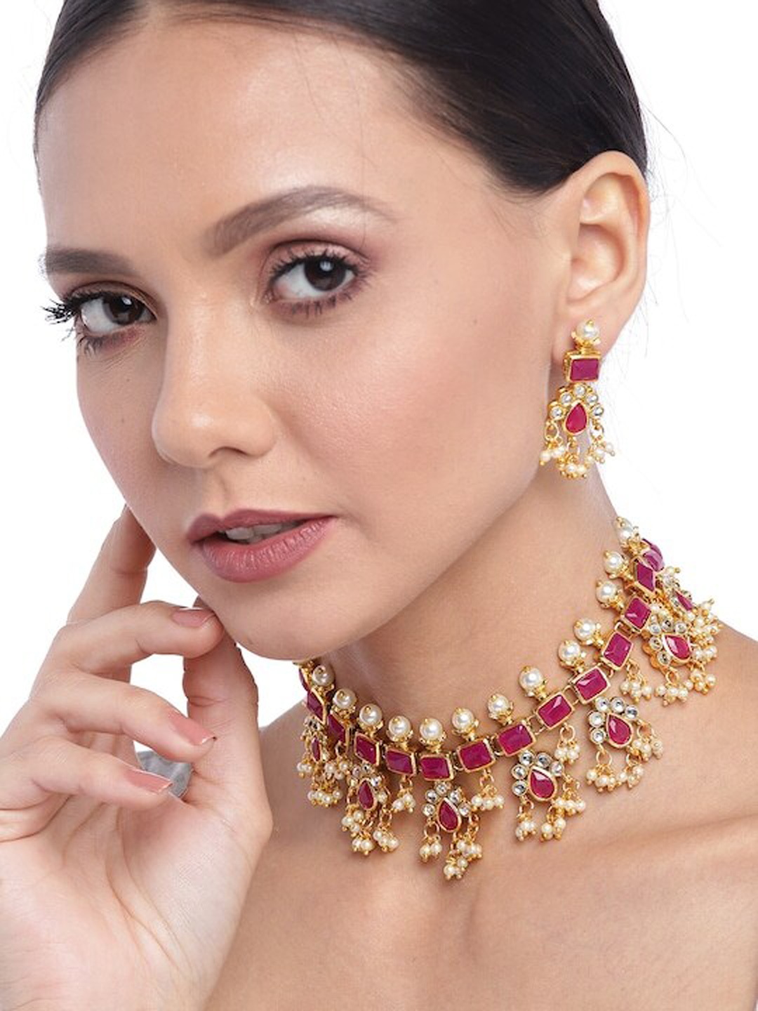 

Anouk Gold-Plated Artificial Stones and Beads Jewellery Set