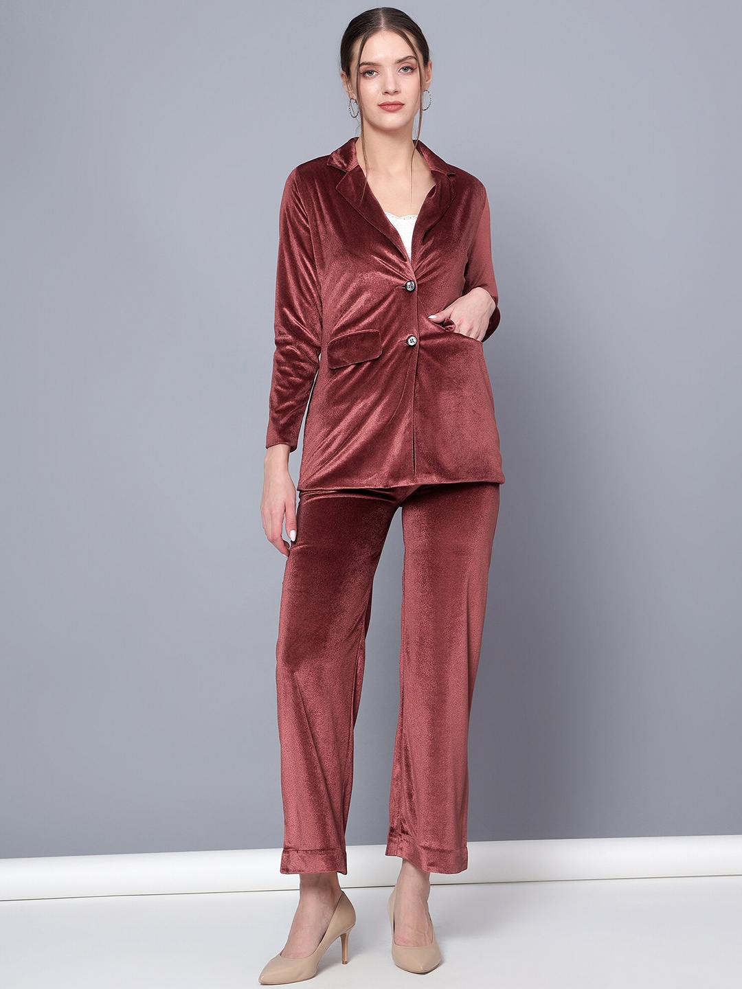 

Golden Kite Single-Breasted 2-Piece Casual Suit, Brown