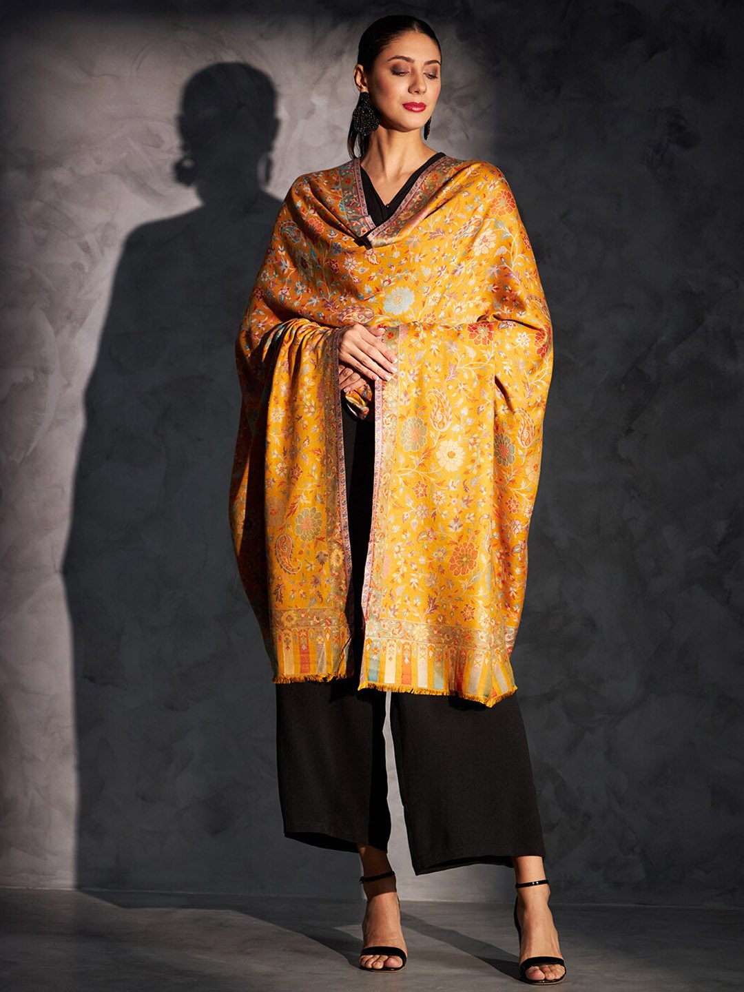 

Zamour Floral Printed Kani Shawl, Yellow