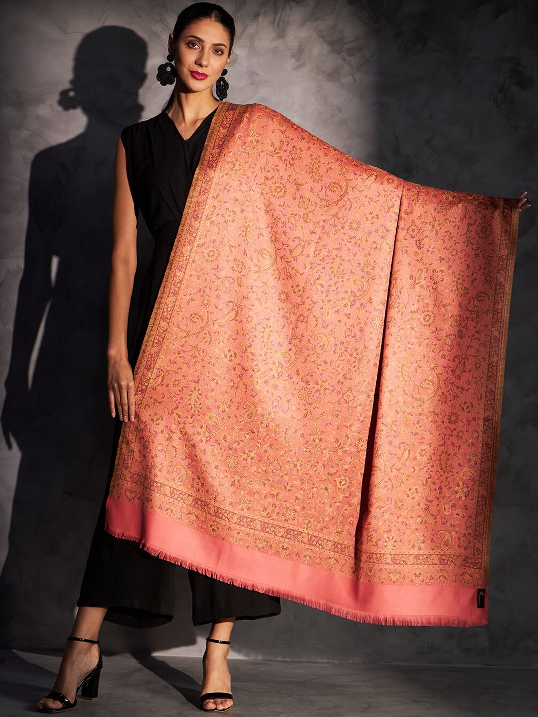 

Zamour Ethnic Motifs Printed Kani Shawl, Peach