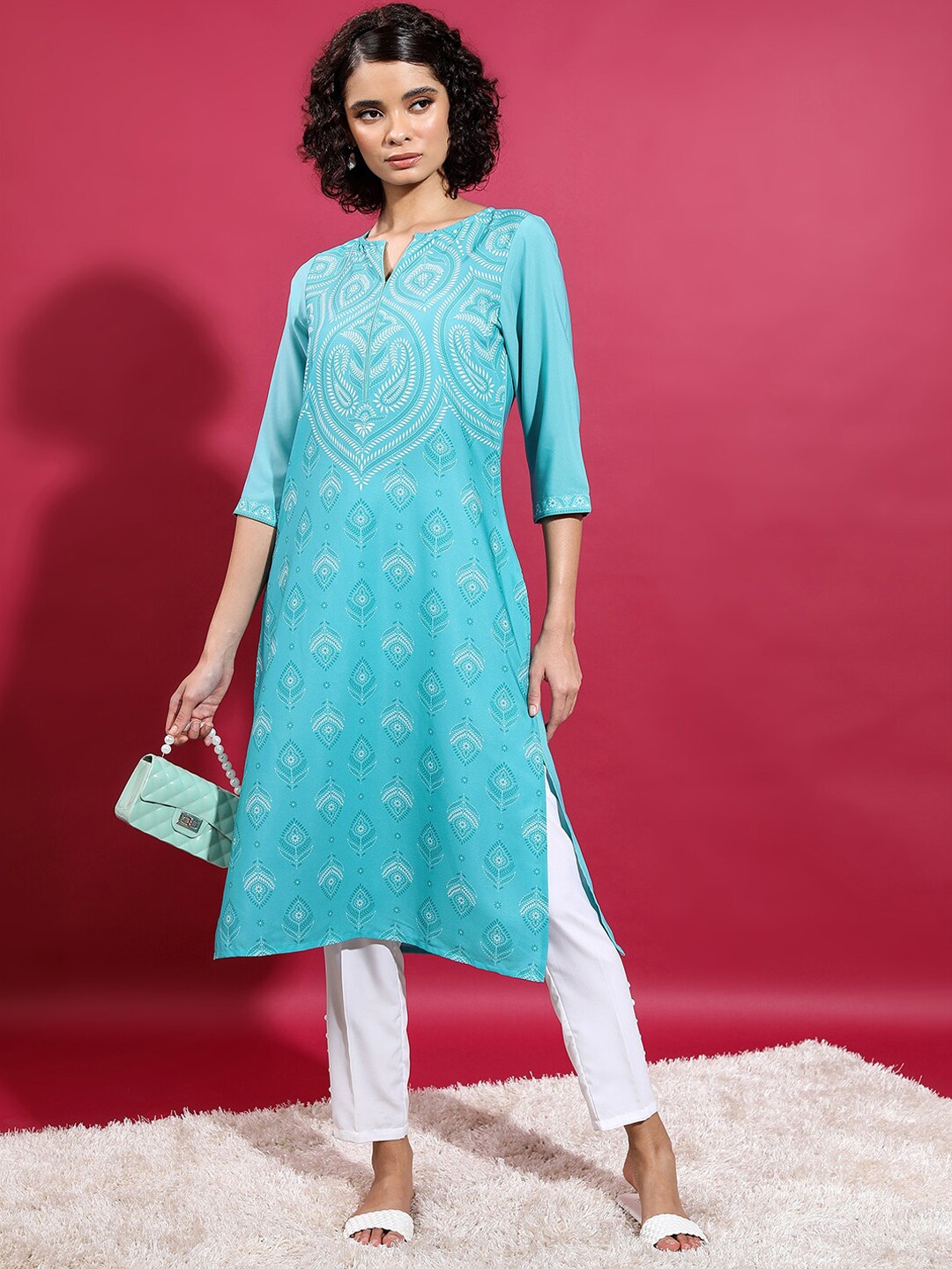

Vishudh Ethnic Motifs Printed Straight Kurta, Blue