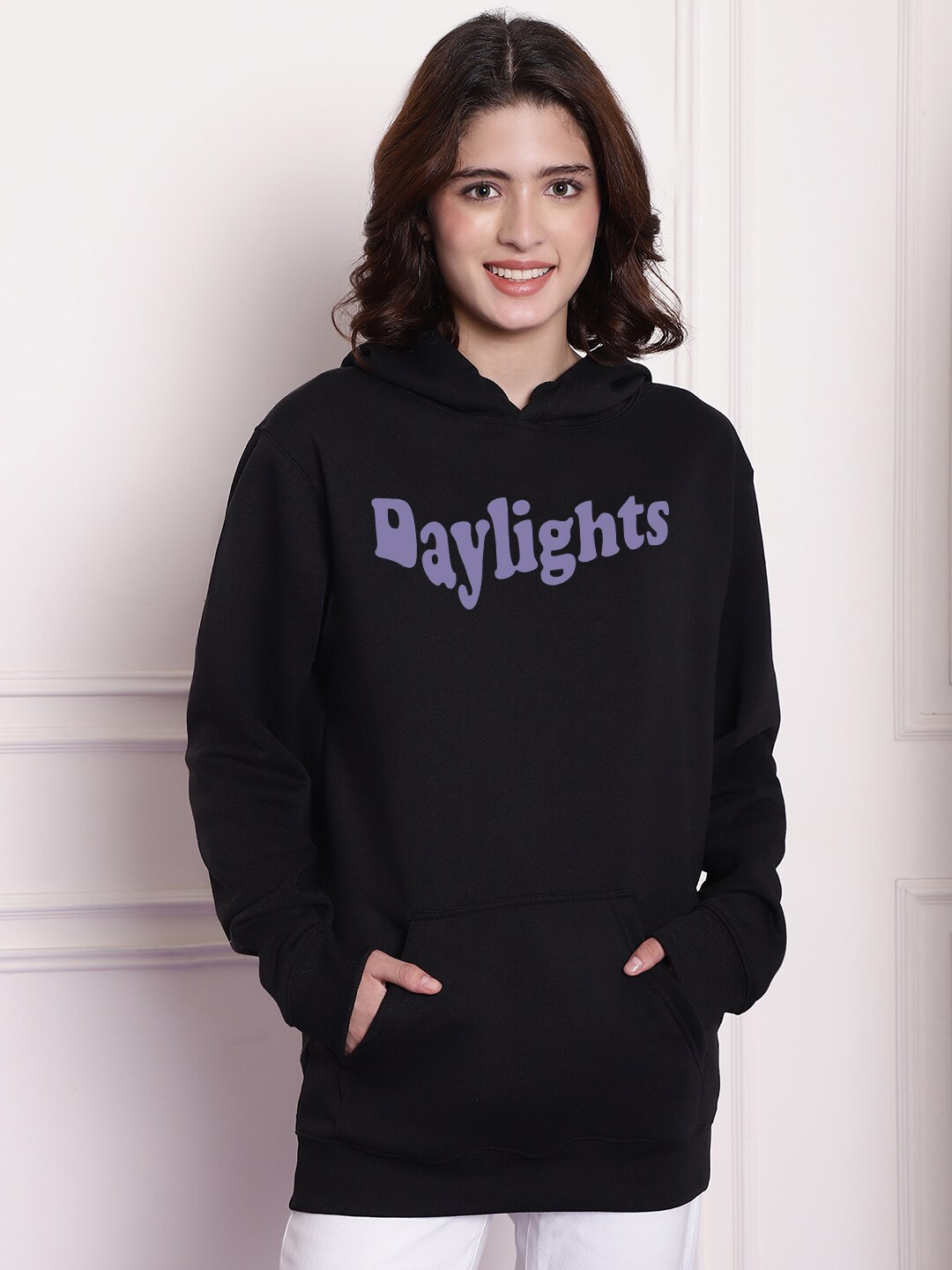 

Imsa Moda Women Black Printed Hooded Sweatshirt