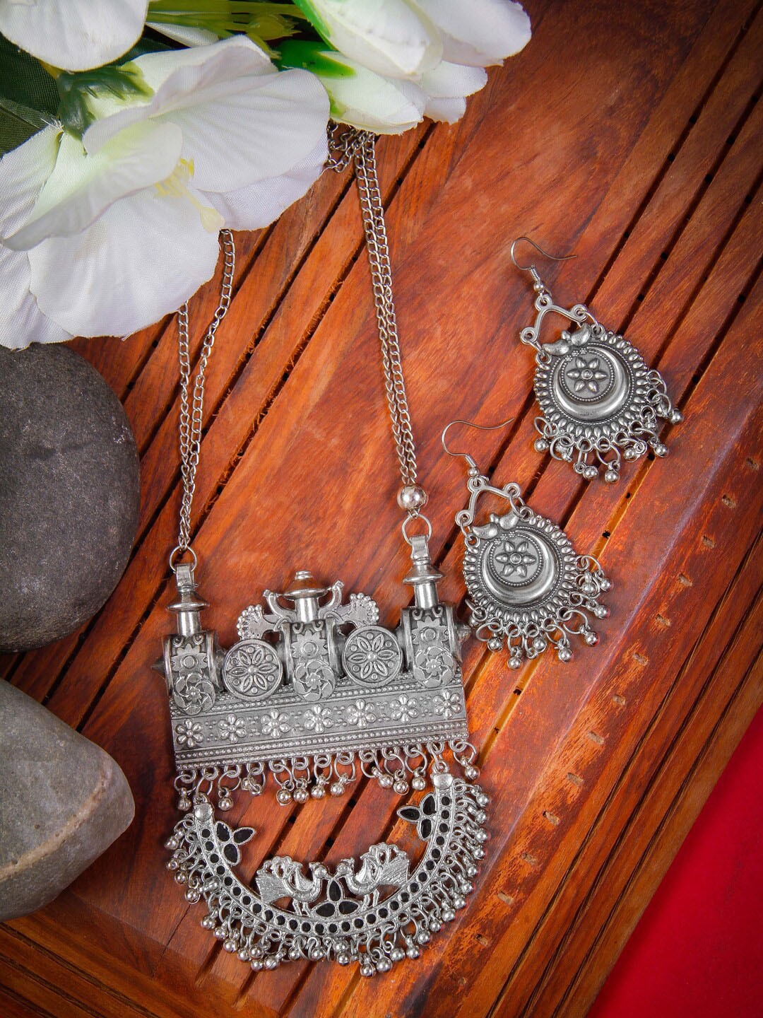 

Rang Gali Oxidised German Silver Plated Jewellery Set