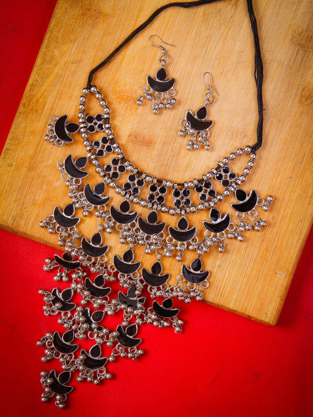 

Rang Gali Silver-Plated Meenakari Necklace set, Black