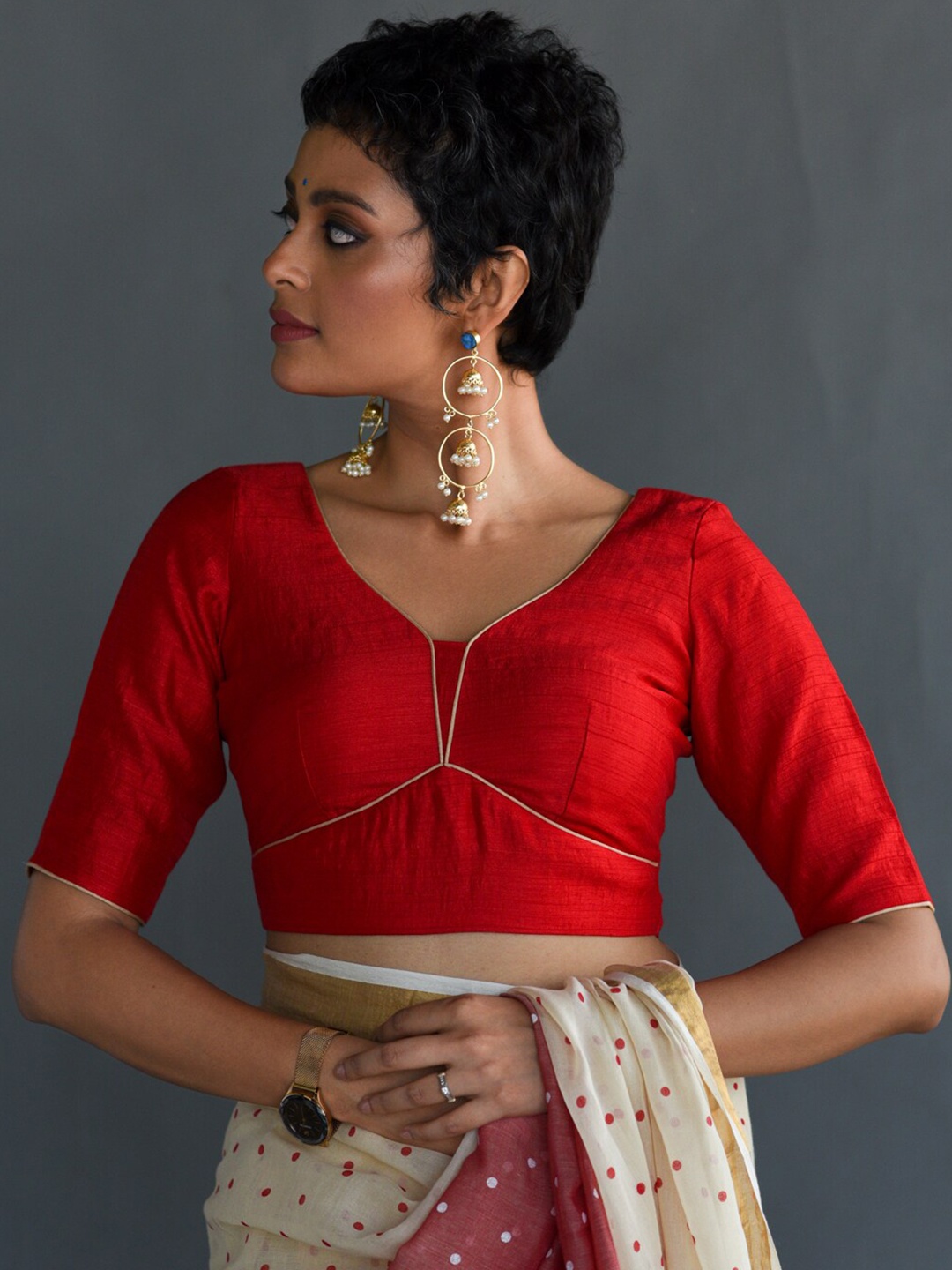 

Suta Contrast-Piping Saree Blouse, Red