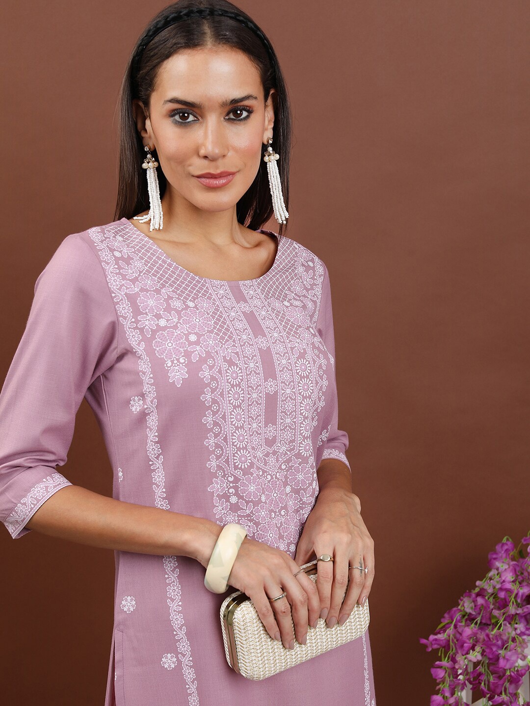 

KETCH Geometric Embroidered Thread Work Kurta, Mauve