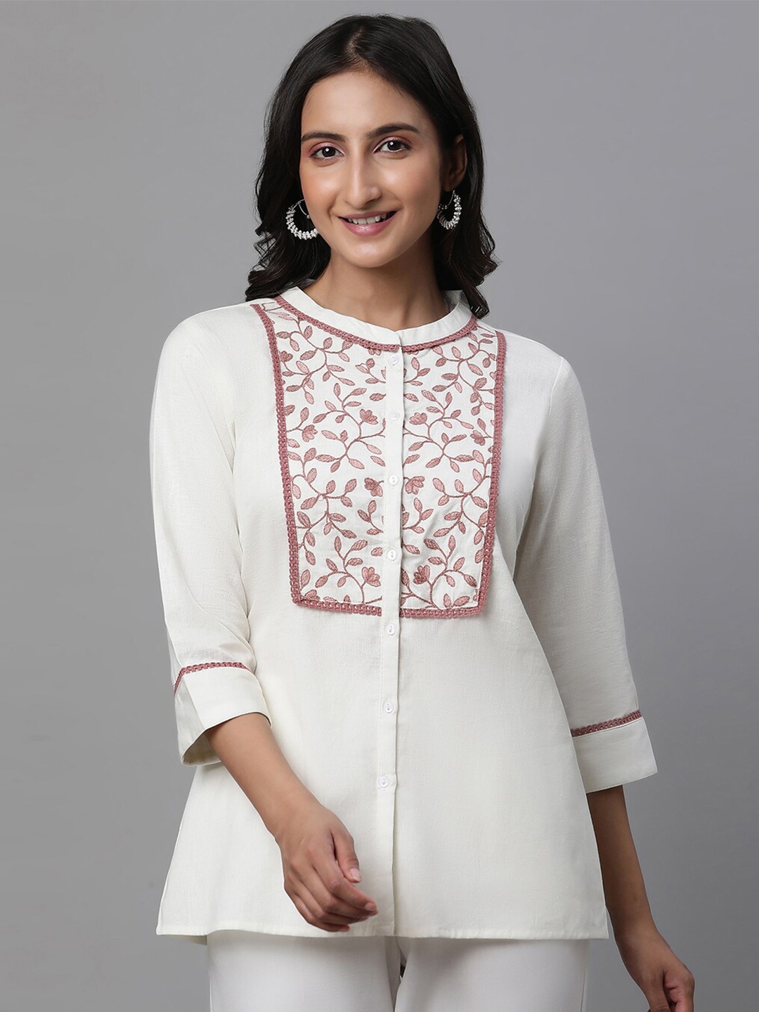 

AURELIA Floral Embroidered Straight Kurti, White