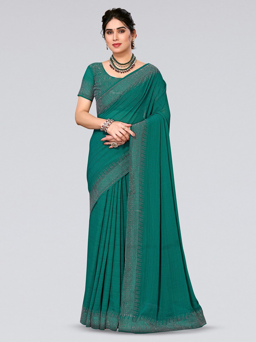 

Mitera Green & Silver-Toned Embellished Beads And Stones Saree