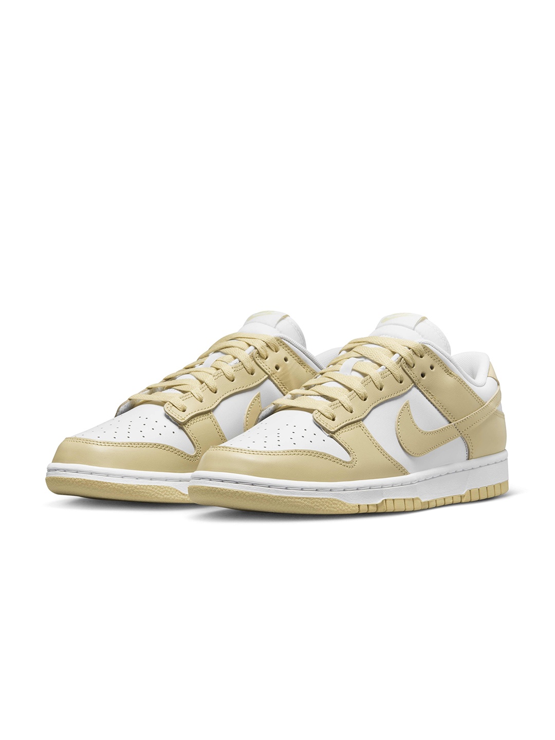 

Nike Men Dunk Low Retro Sneakers, White
