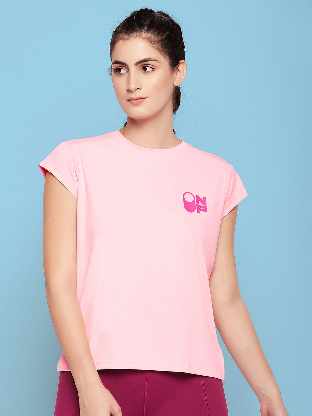 

Clovia Round Neck Sports T-shirt, Pink
