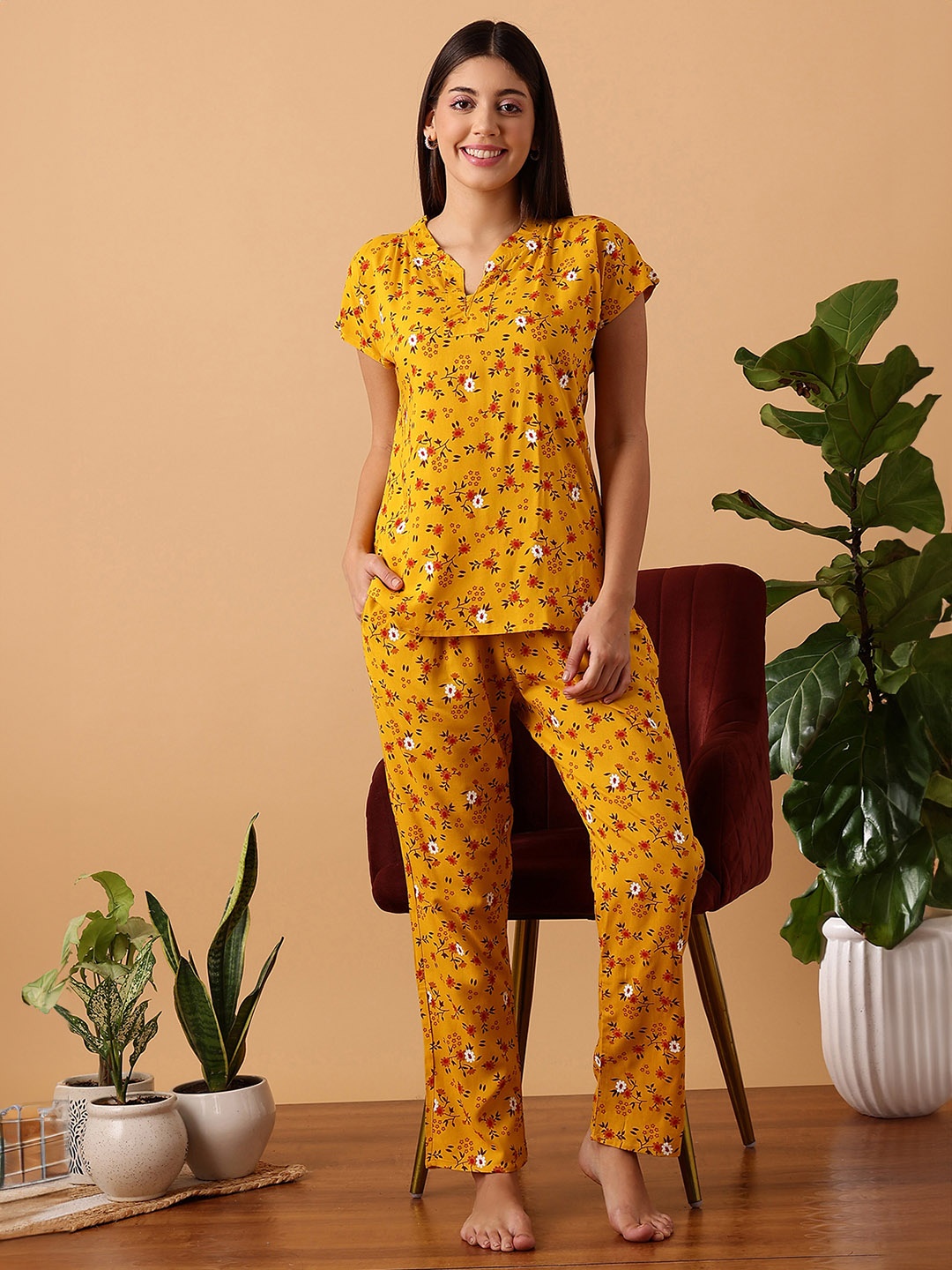 

Clovia Women Floral Printed Top With Trousers, Yellow