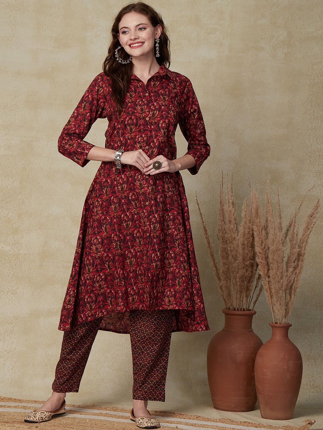 

FASHOR Printed Shirt Collar A-line Kurta With Salwar, Red