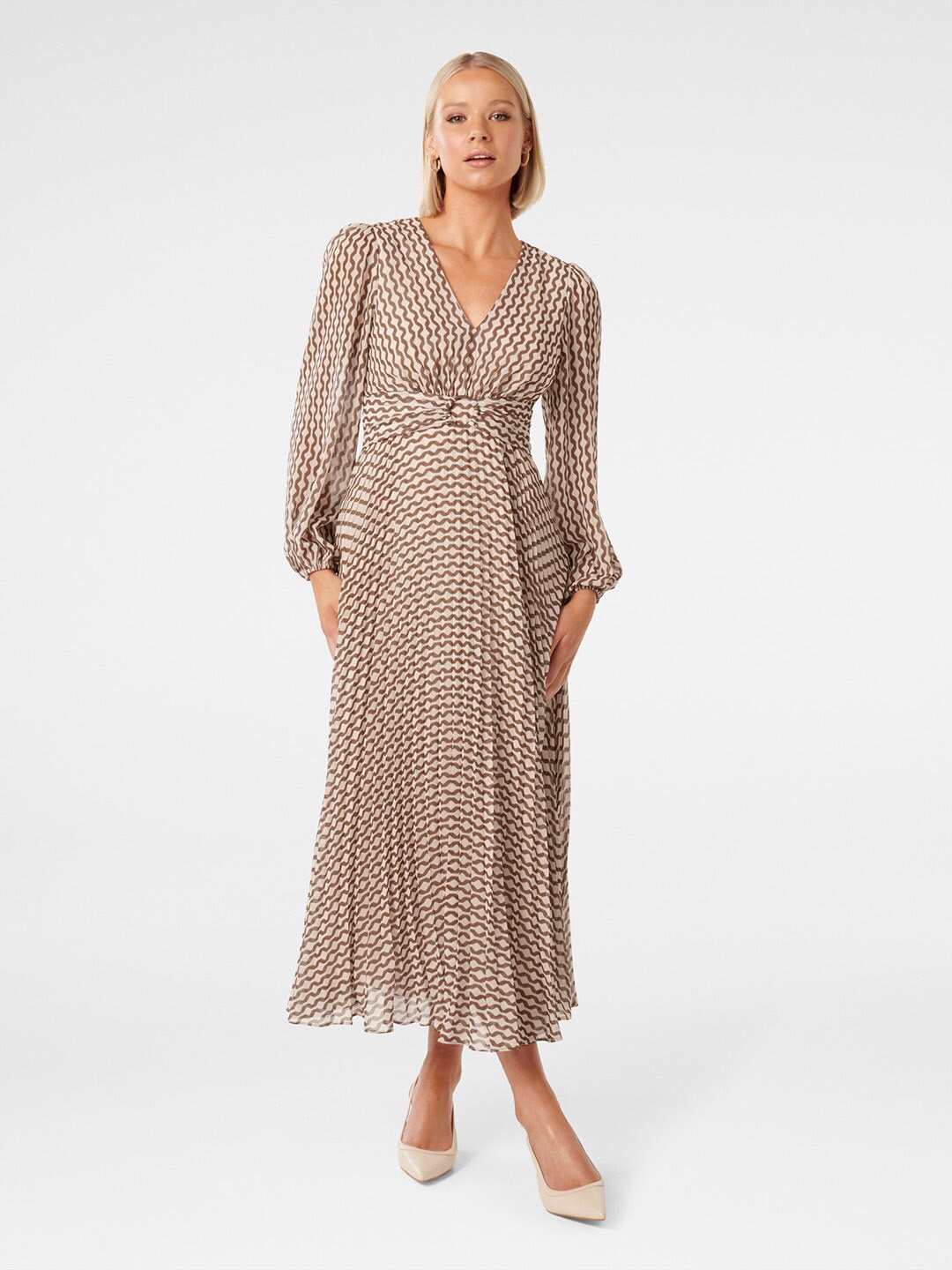 

Forever New Geometric Printed Puff Sleeves Maxi Dress, White