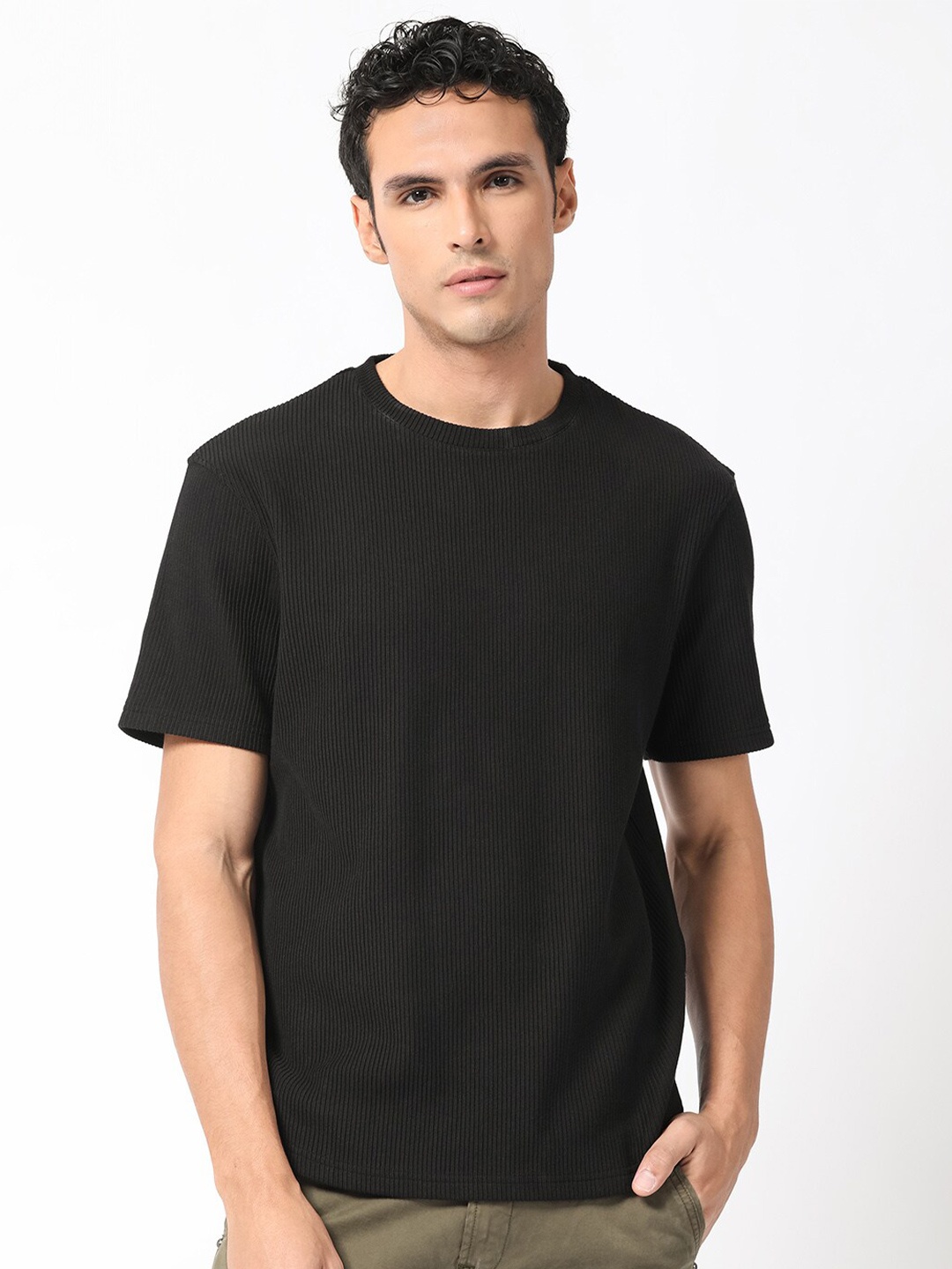 

RARE RABBIT Men Bree Round Neck Slim Fit Cototn T-Shirt, Black