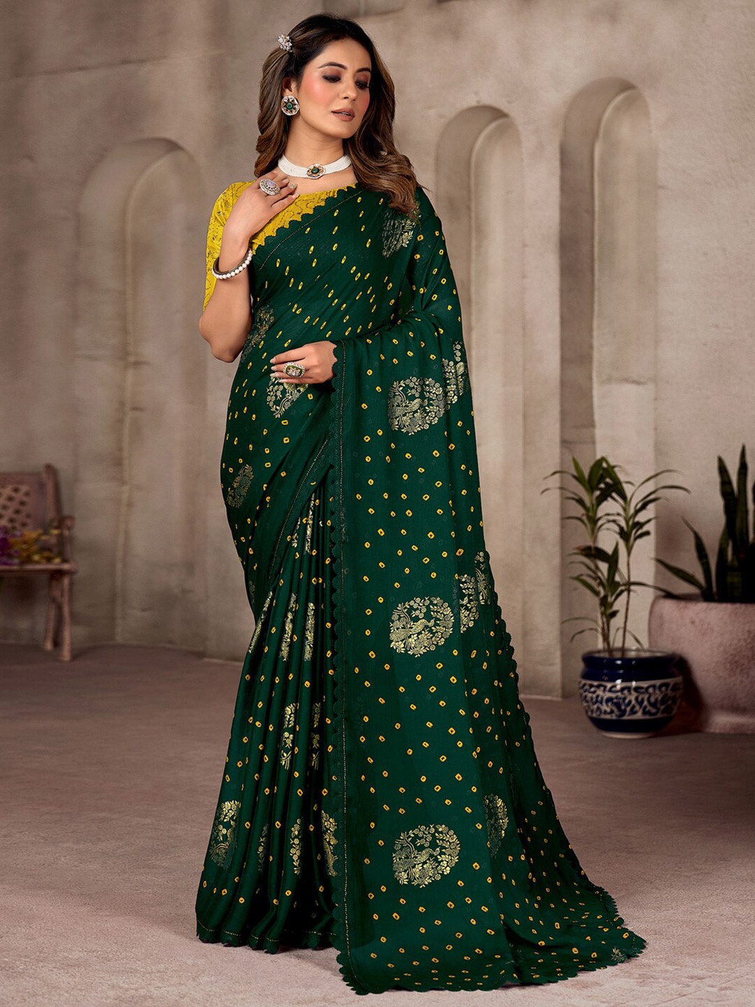 

Saree mall Green & Gold-Toned Bandhani Printed Bandhani Sarees