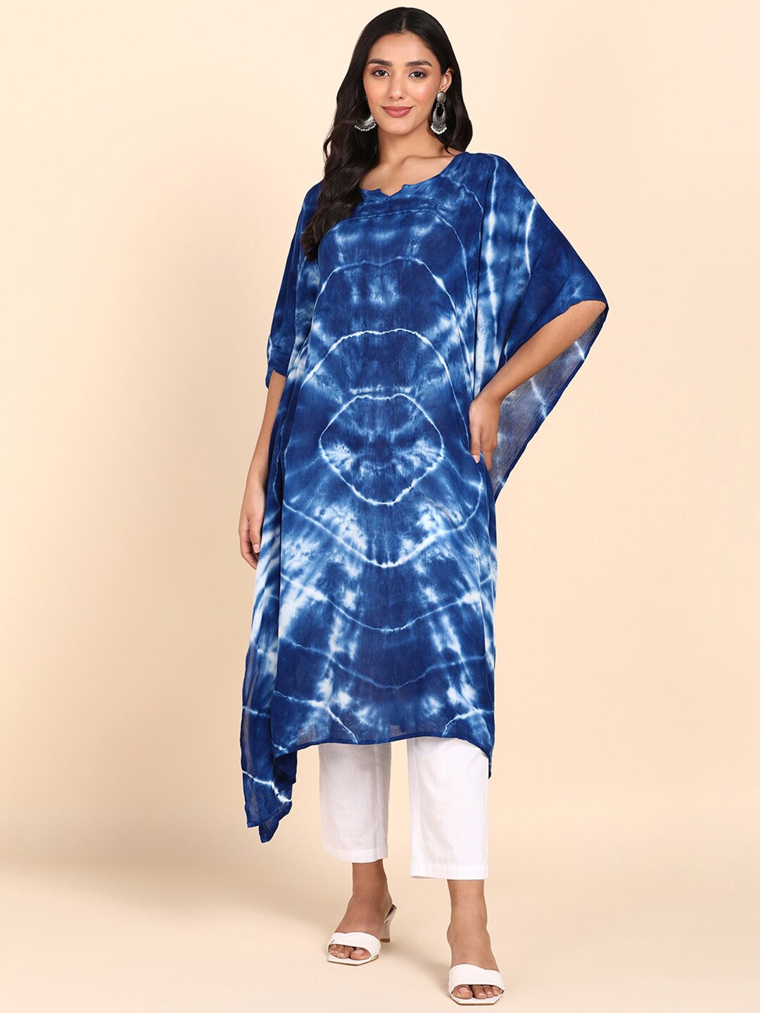 

Maaesa Tie and Dye Extended Sleeves Kaftan Kurta, Blue