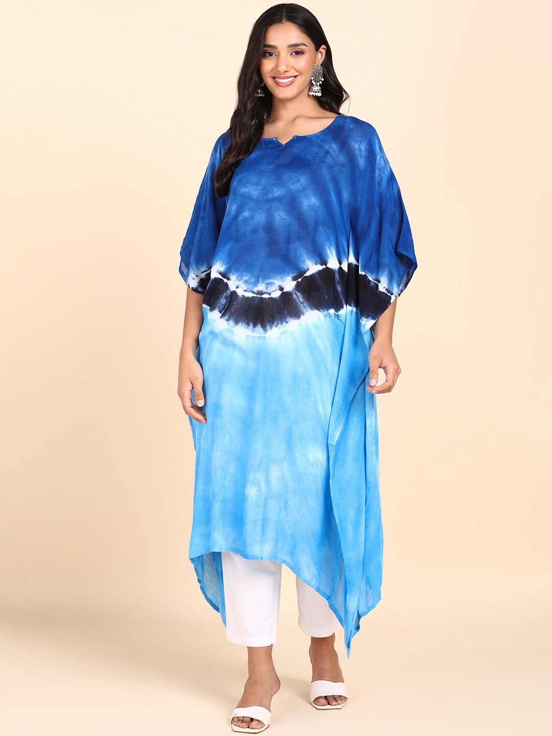 

Maaesa Tie and Dye Extended Sleeves Kaftan Kurta, Blue