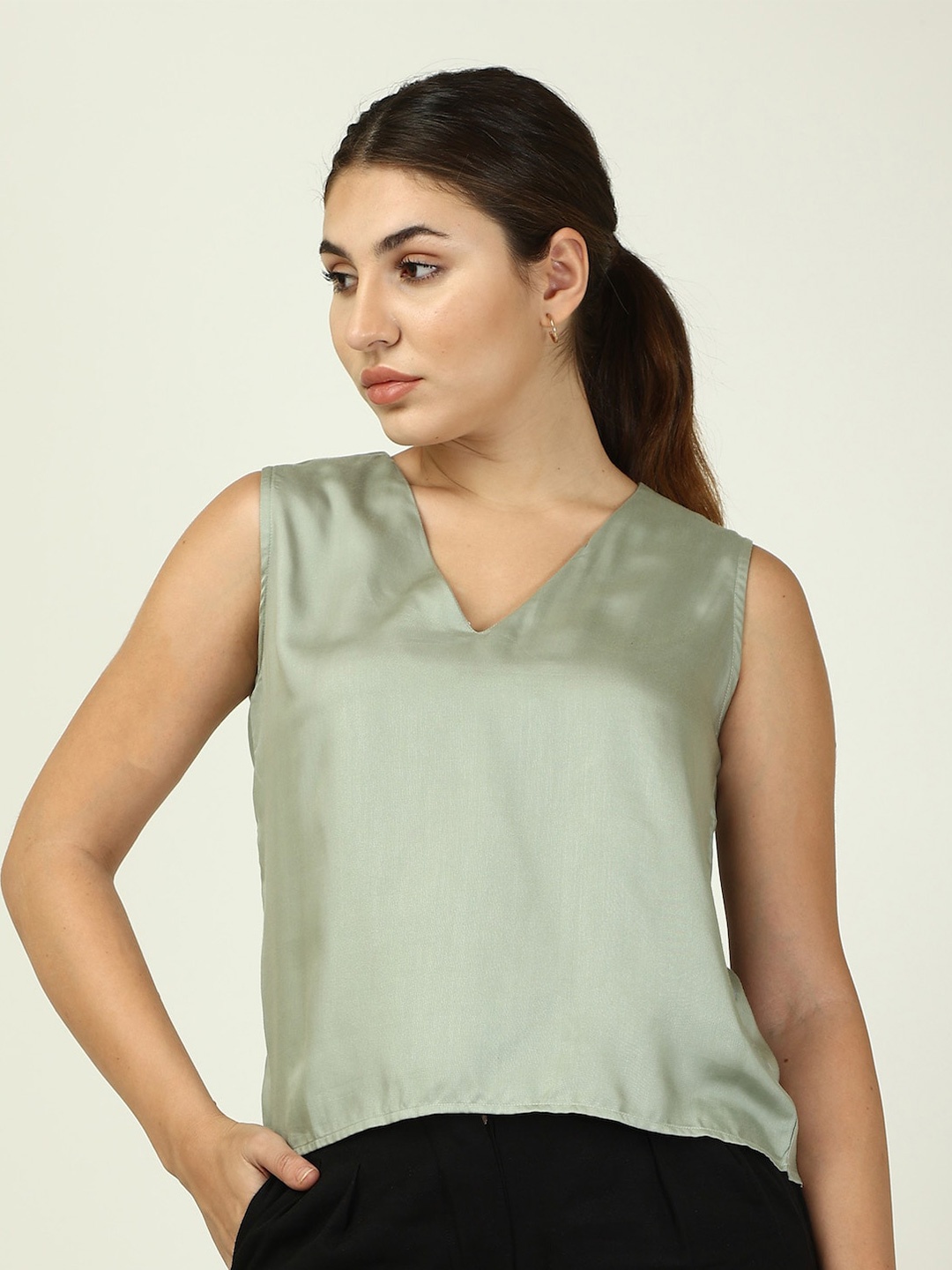 

Saltpetre V-Neck Sleeveless Top, Green
