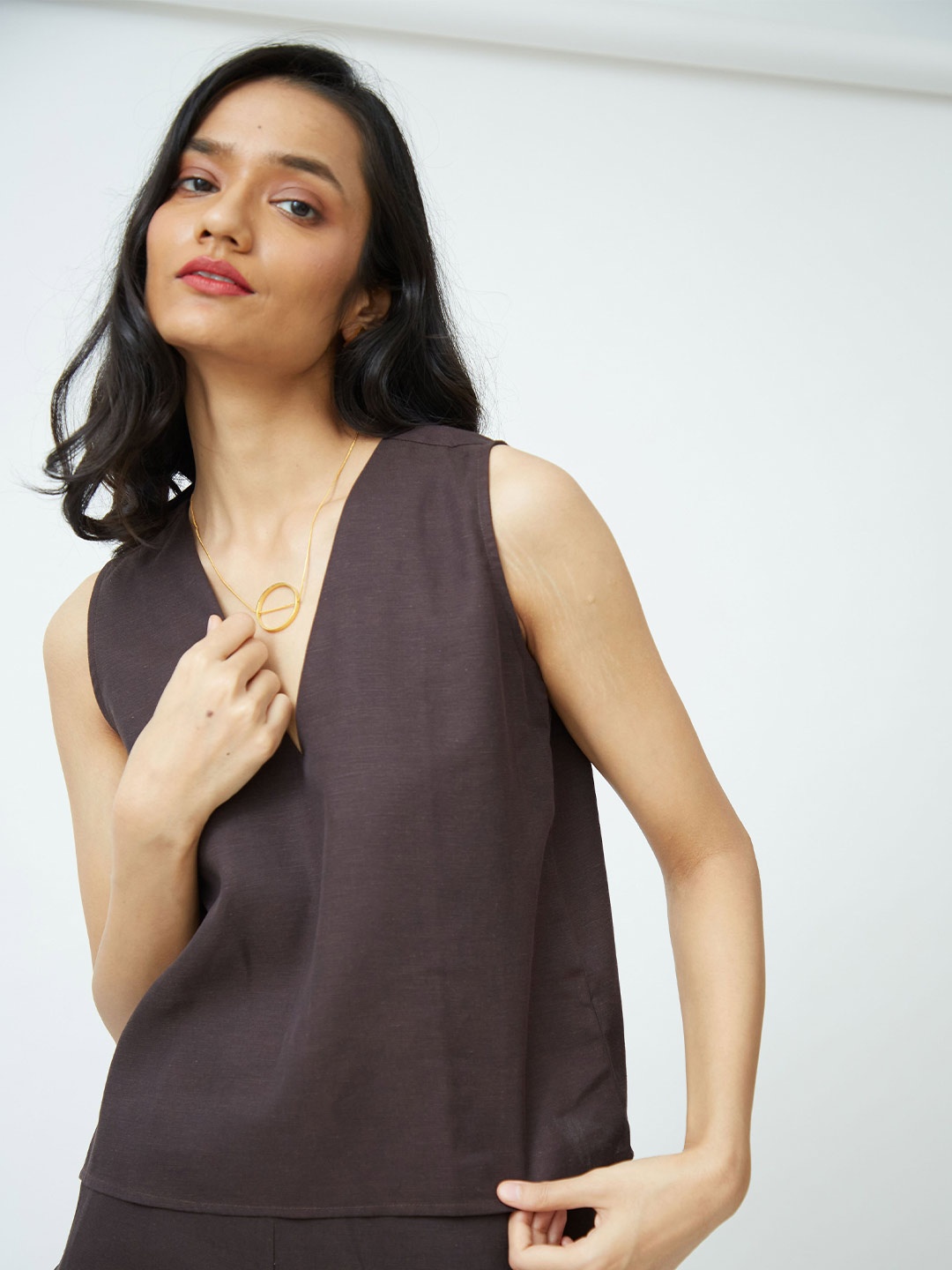 

Saltpetre V-Neck Sleeveless Top, Brown